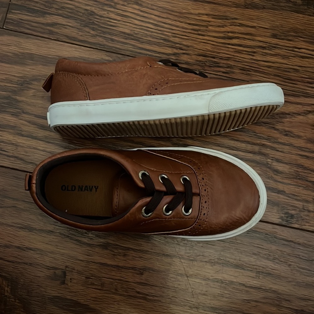 Old Navy shoes - Picture 7 of 15